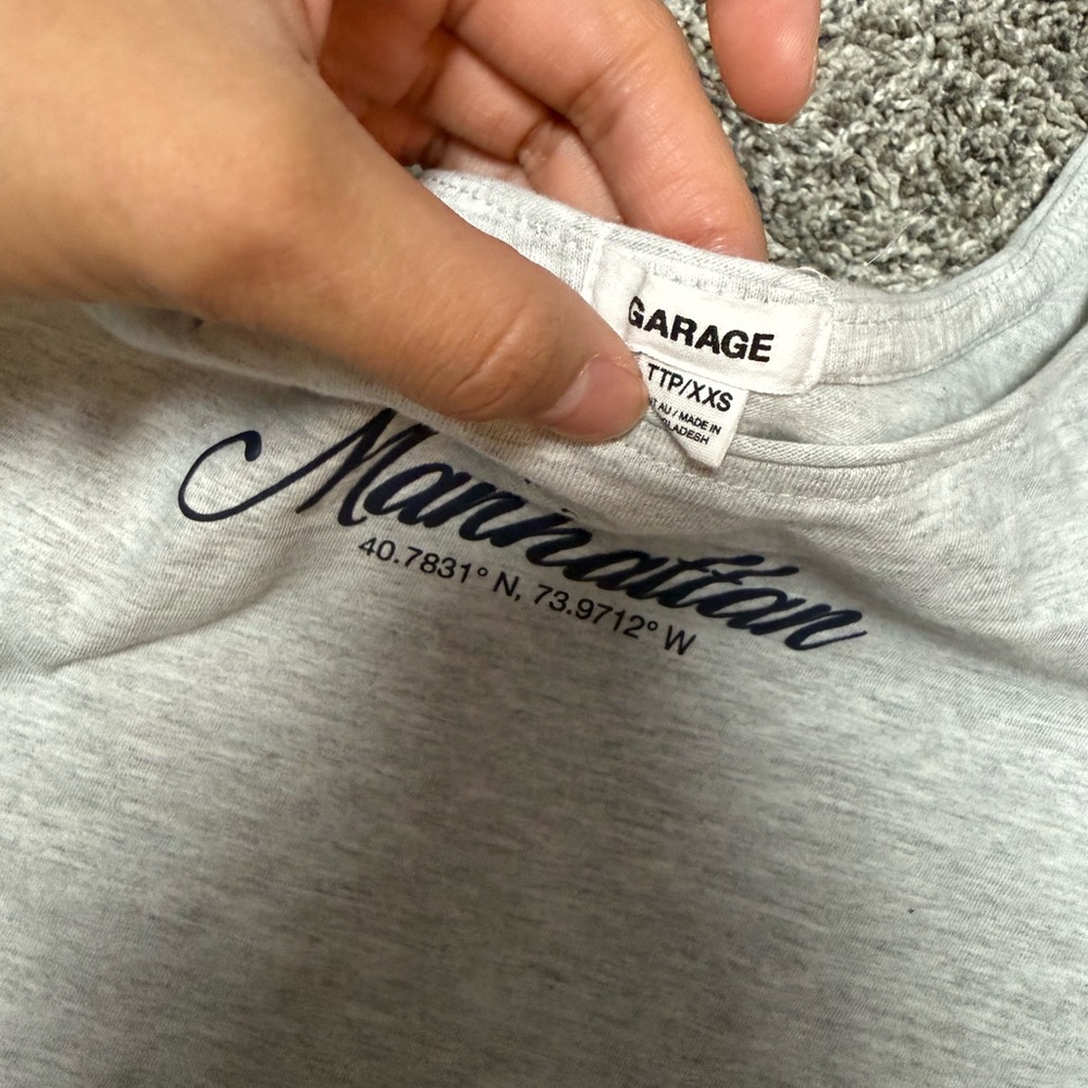 Garage Light Gray Manhattan crop top